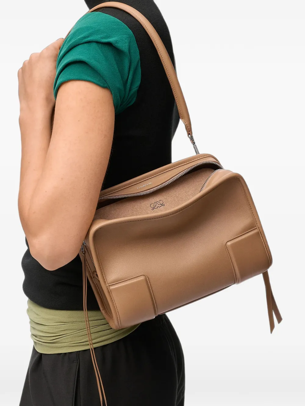 LOEWE Amazona kleine 180 shopper Bruin
