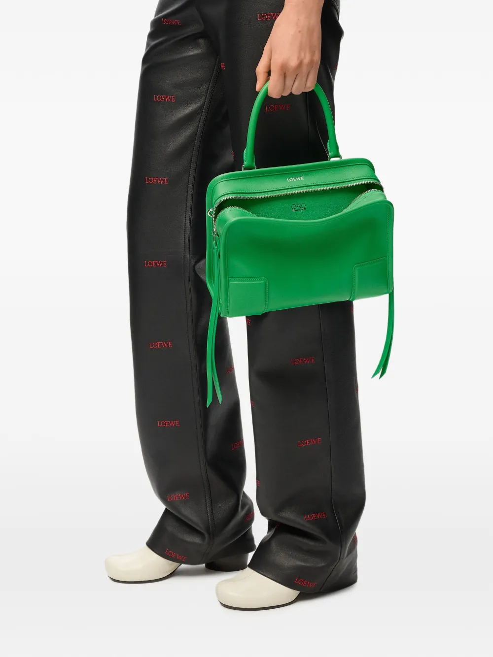 LOEWE Small Amazona 180 Bag in Soft Calfskin in Green, view 3