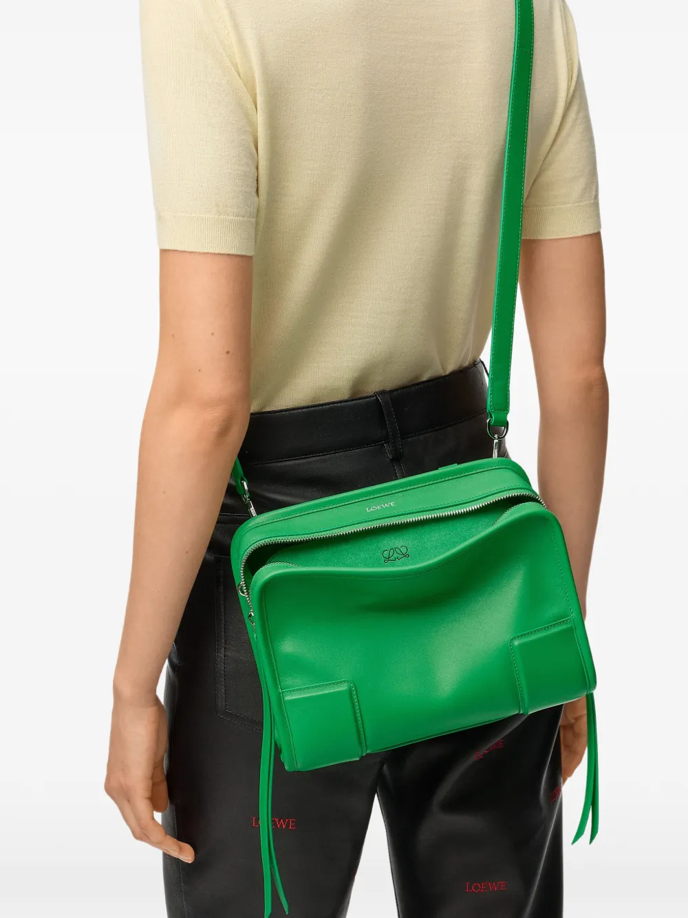 LOEWE Small Amazona 180 Bag in Soft Calfskin in Green, view 4
