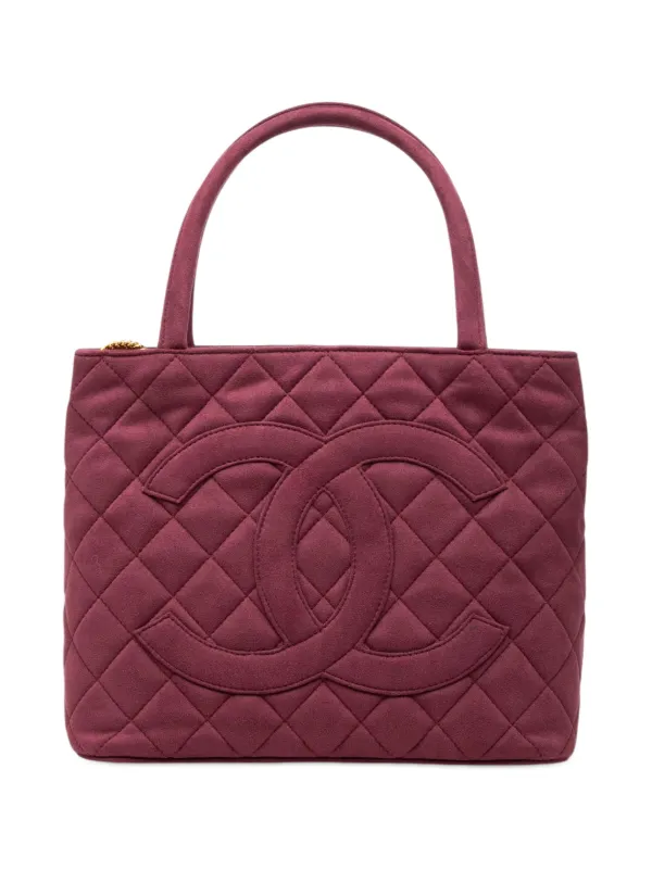 Chanel Pre-owned 1997-1999 Suede Medallion Tote Bag in Red