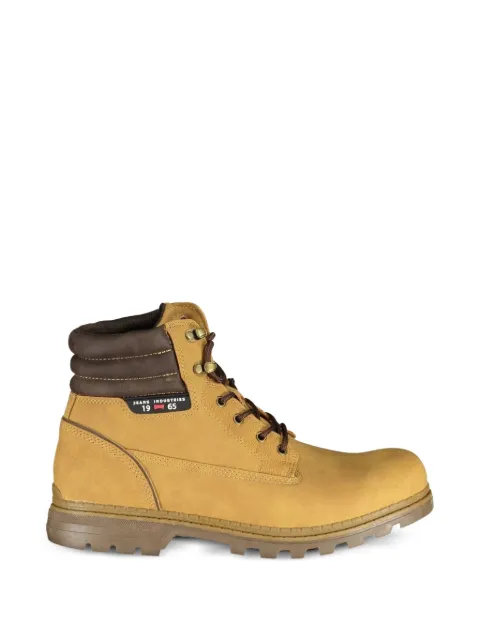 Carrera lace-up fastening boots