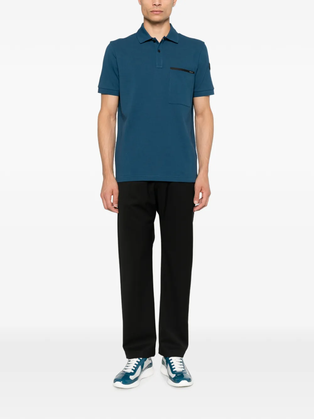 Moncler Poloshirt met logo-patch en borstzak Blauw
