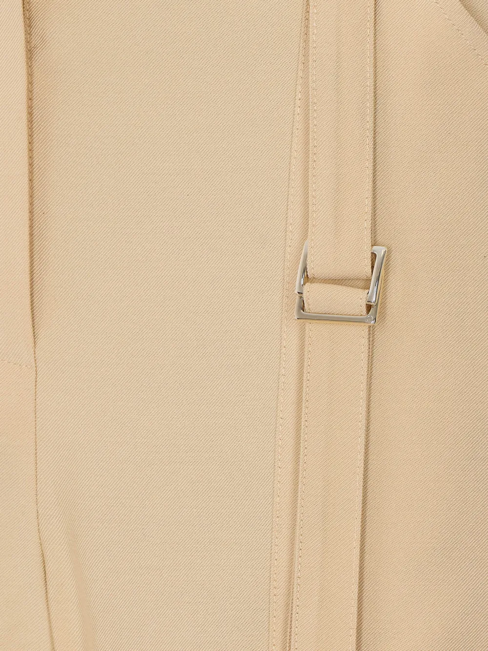 Patrizia Pepe Shorts met gespdetail en logoplakkaat Beige
