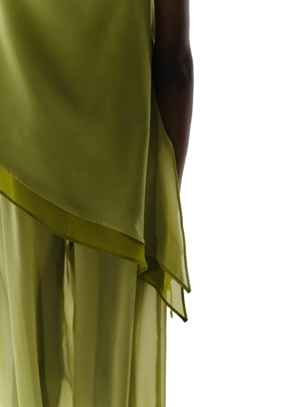 Baobab Noa mouwloze blouse met asymmetrische zoom Groen