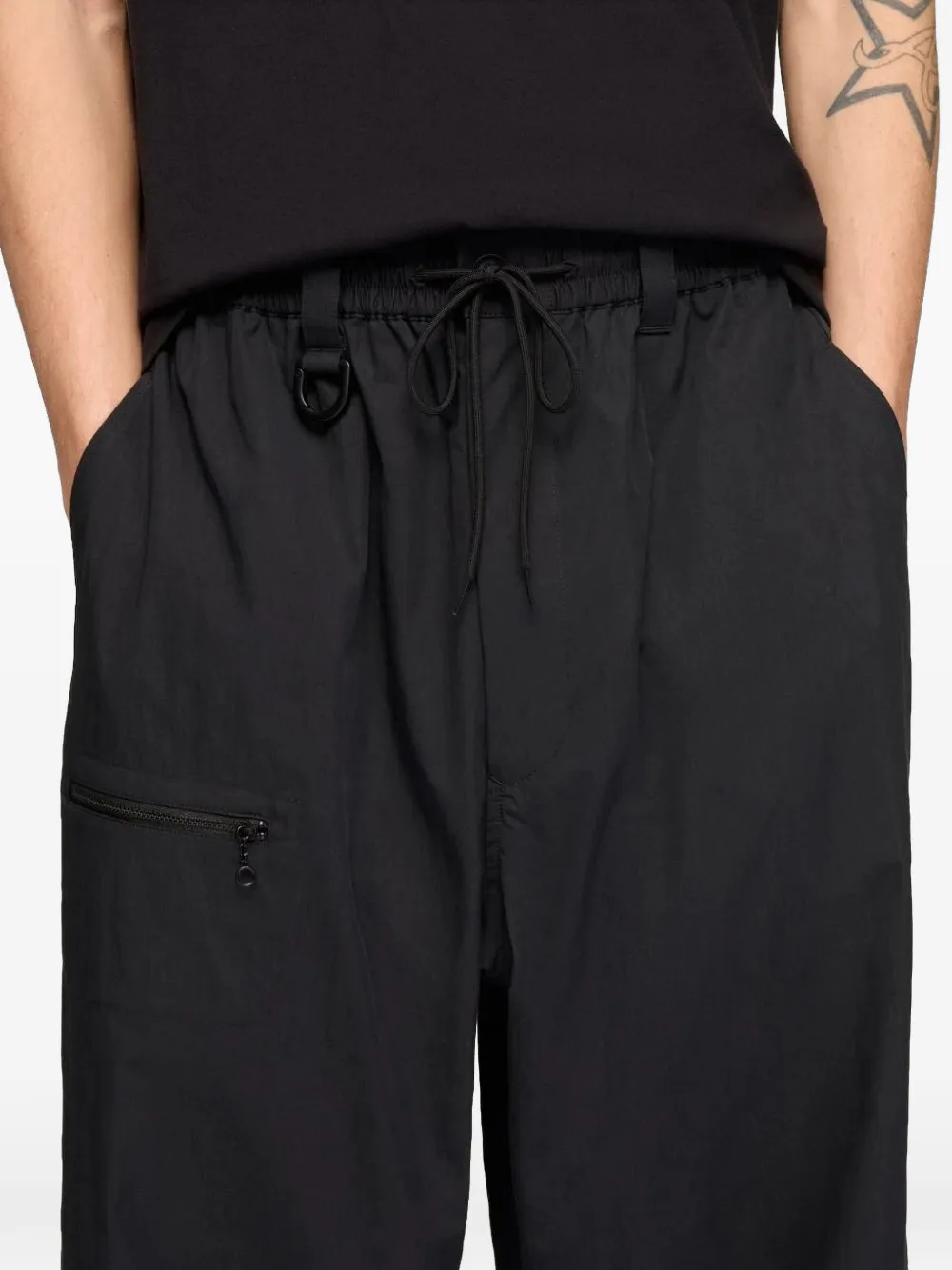 Y-3 Cargo broek met wijde pijpen en logo-print Zwart
