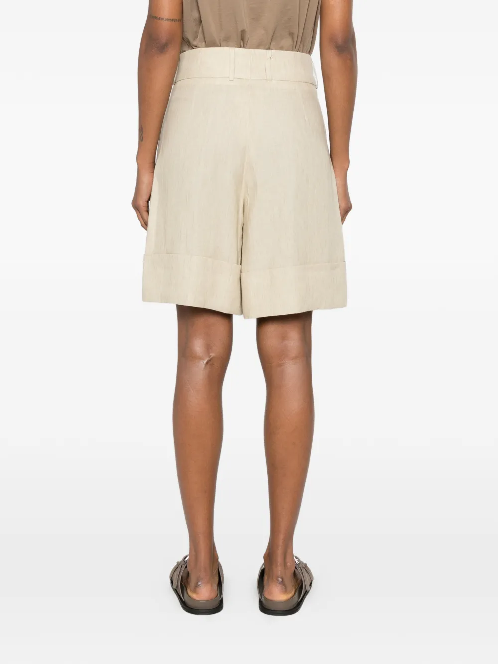 Berwich Nadine omgeslagen shorts met knopen Beige