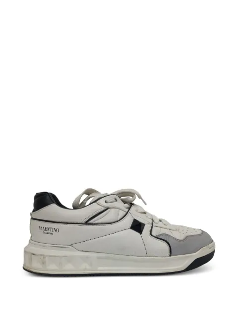 Valentino Garavani Pre-Owned One Stud low-top sneakers
