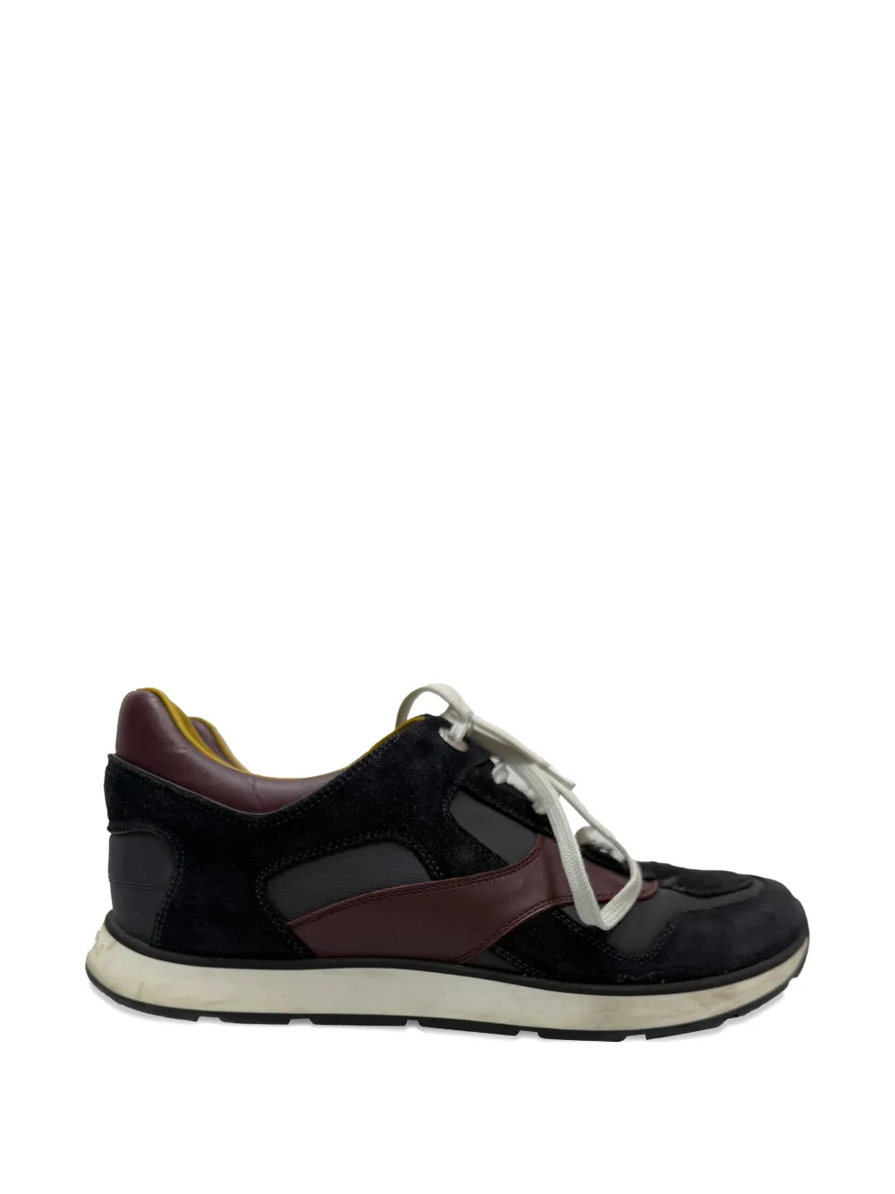 Louis Vuitton Pre-Owned Miles panelled sneakers - Schwarz