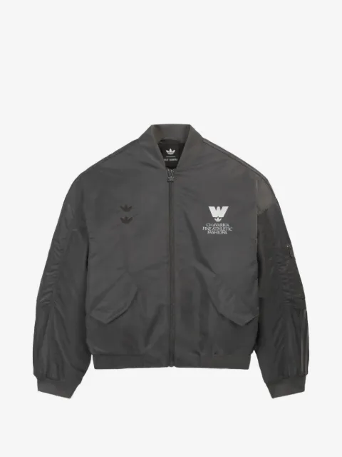 Willy Chavarria x Adidas bomberjacka med logotyp