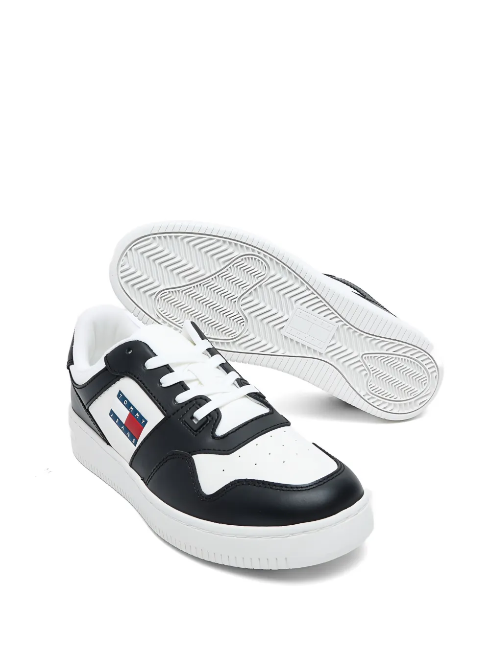Tommy Hilfiger two-tone logo-patch sneakers Wit