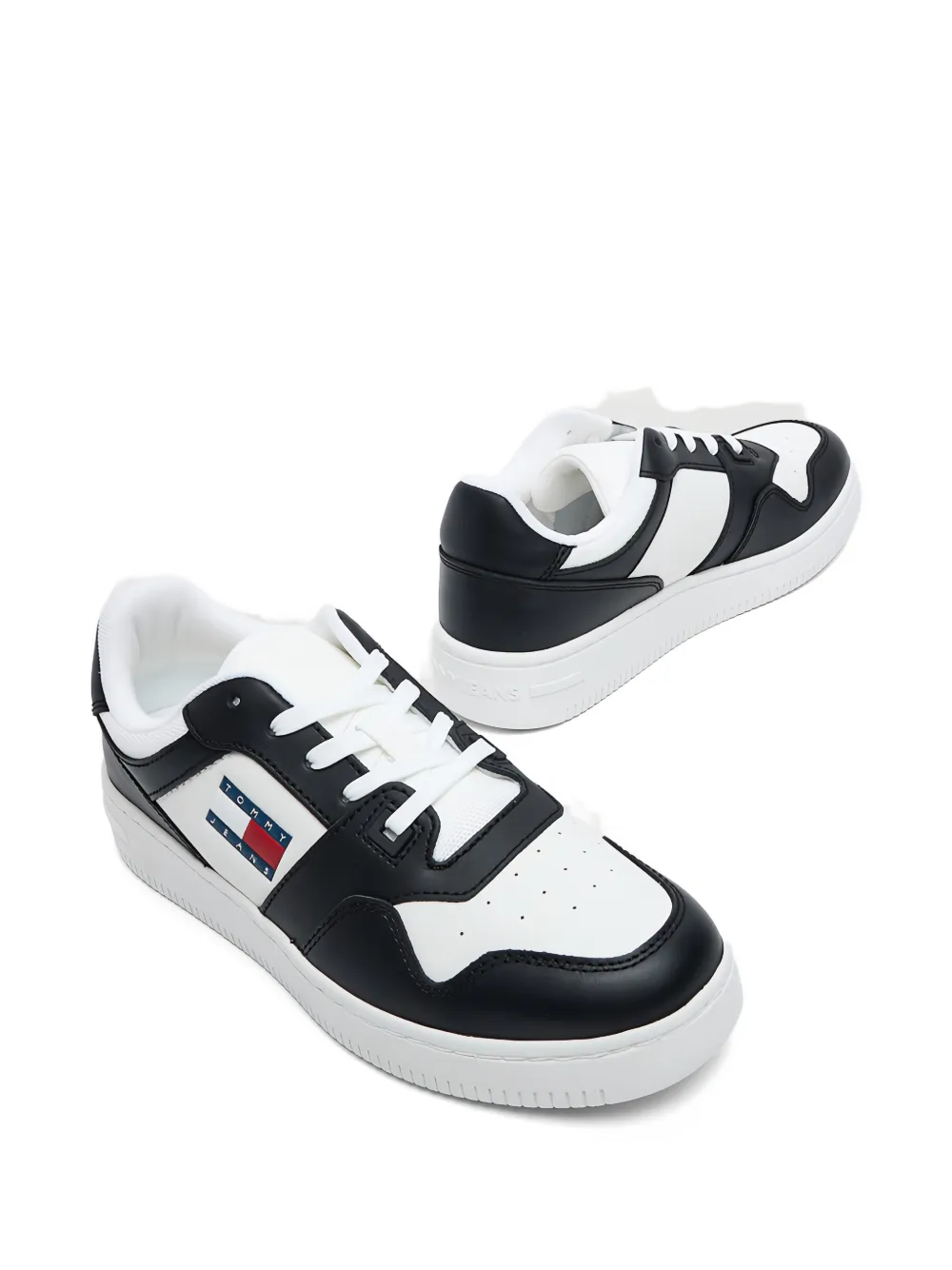 Tommy Hilfiger two-tone logo-patch sneakers Wit