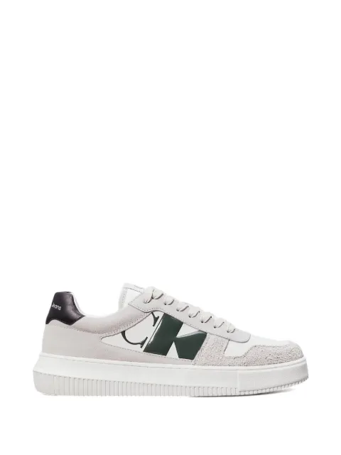 Calvin Klein tenis con paneles y logo estampado