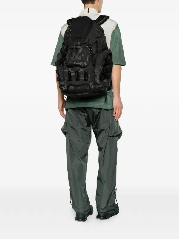 Oakley カモフラージュ バックパック | ブラック | FARFETCH JP