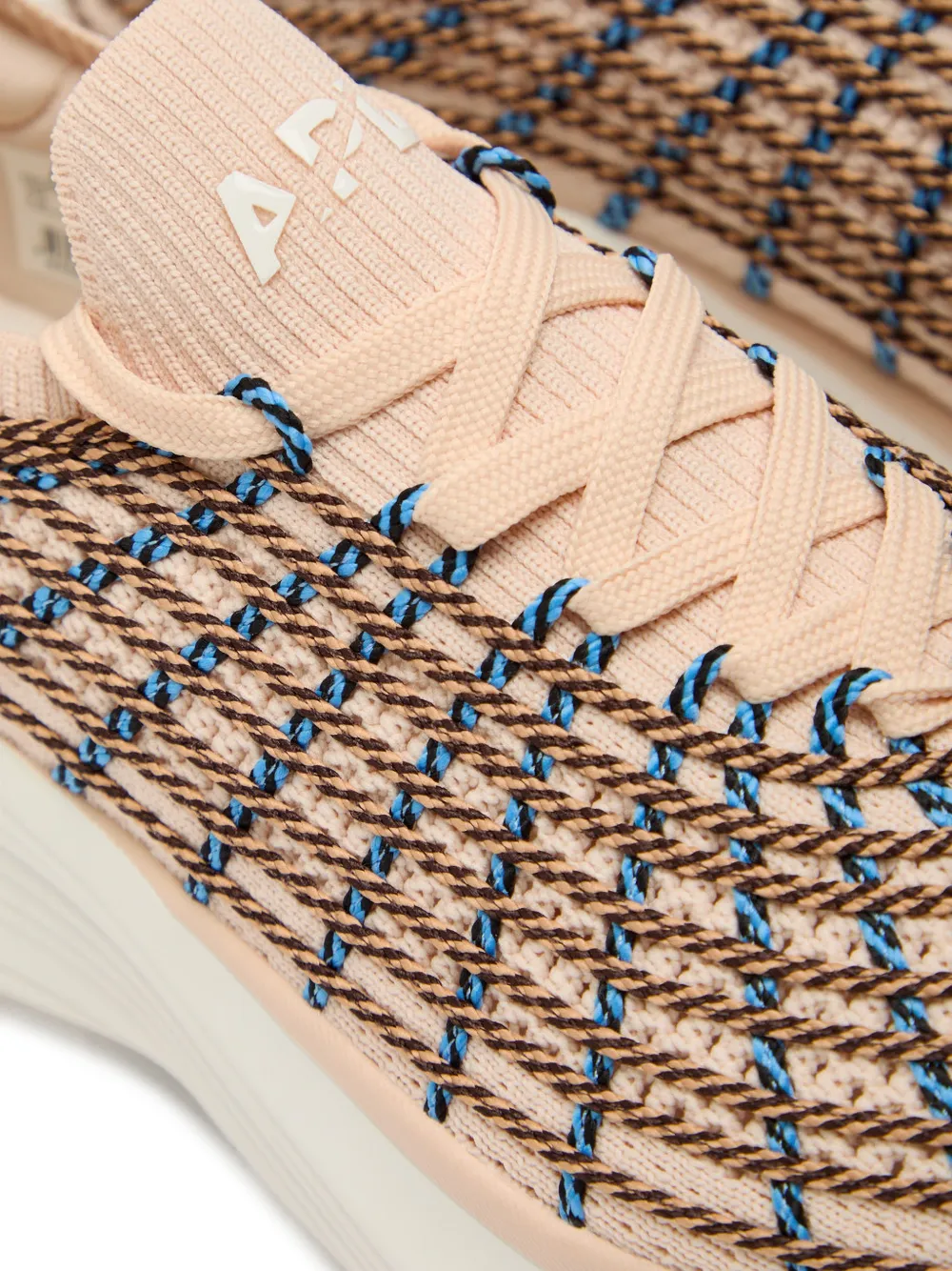 APL: ATHLETIC PROPULSION LABS Ribgebreide sneakers Beige