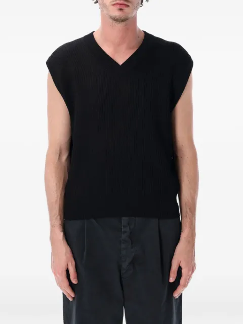 Auralee ribbed-knit V-neck vest