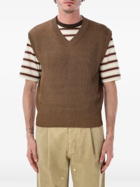 Auralee ribbed-knit V-neck vest