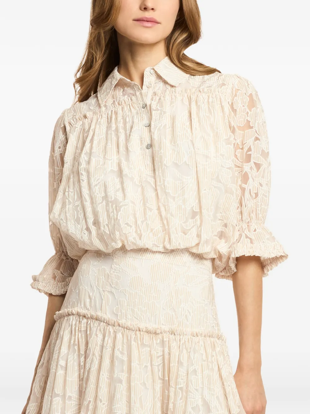 Cinq A Sept Cazi top met bloemenkant Beige