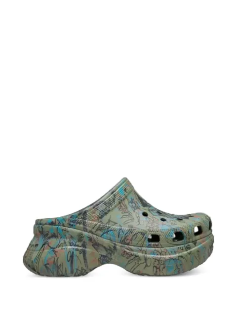 Crocs Classic Bae graffiti clogs