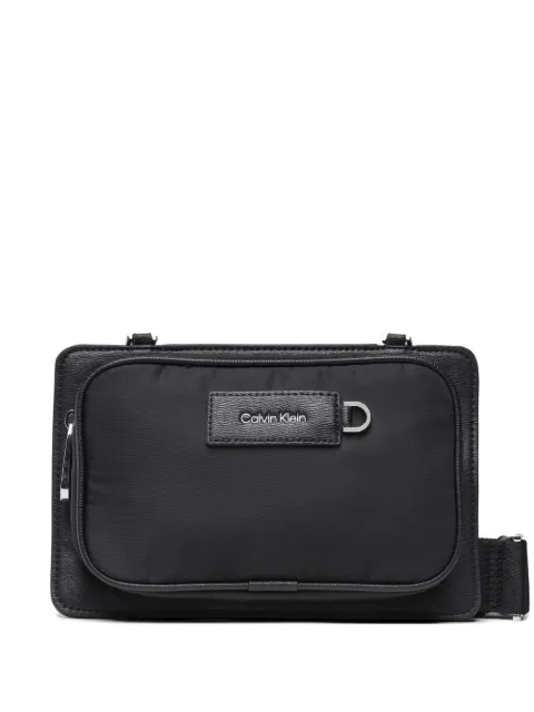 Calvin Klein ロゴパッチ ショルダーバッグ
