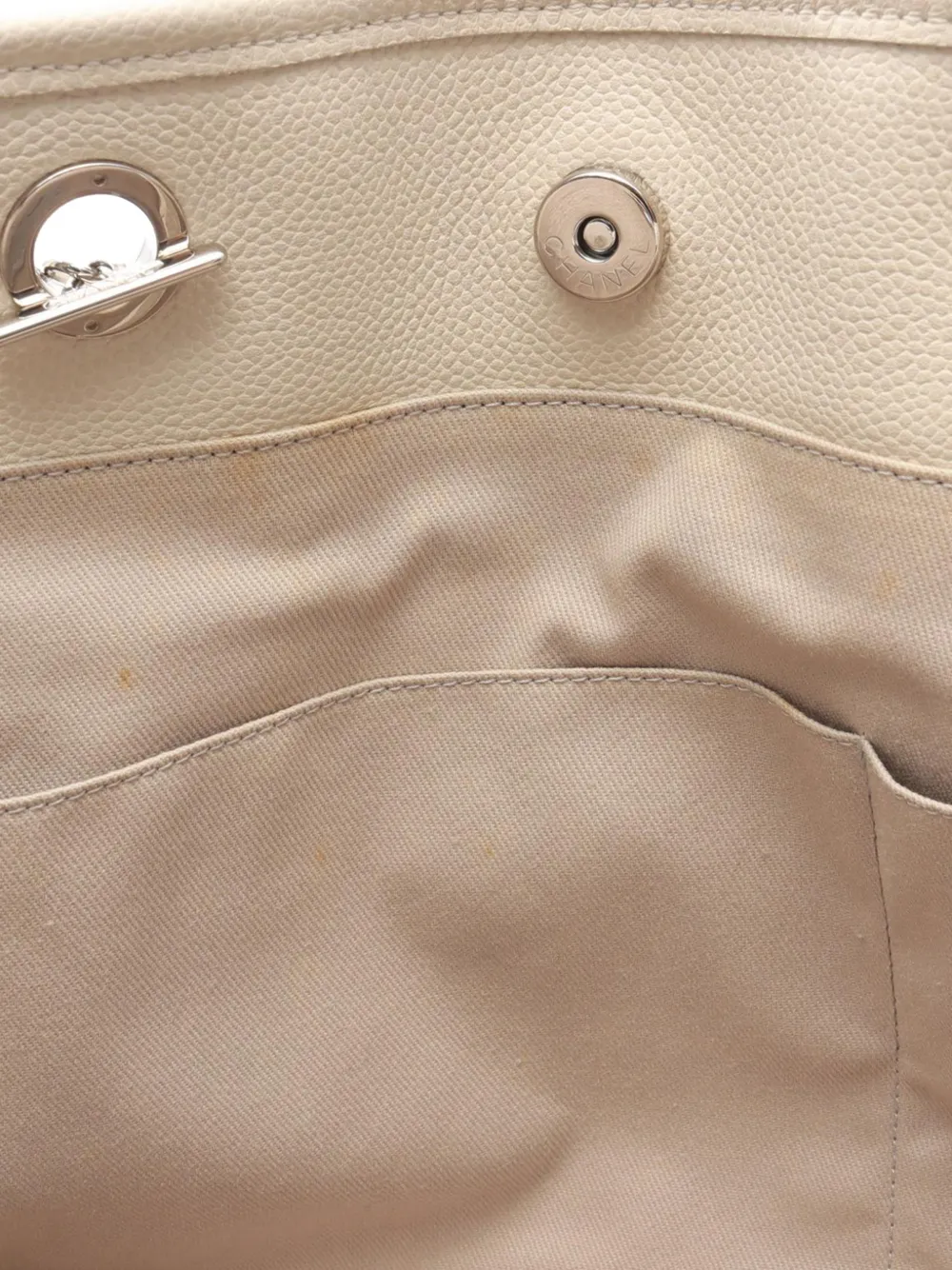 Chanel Pre-owned 2016-2017 Small Glazed Calfskin Deauville Tote Bag in White, view 2