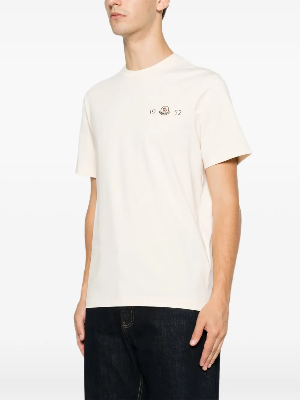 Moncler T-shirt met logopatch Beige