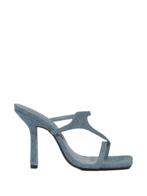 Schutz Sandália jeans com aplicação floral