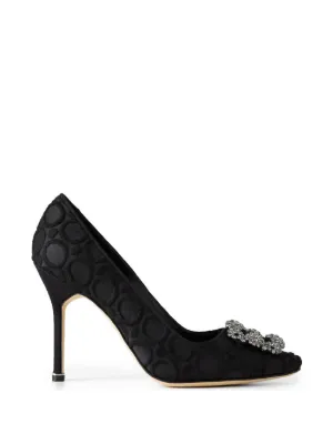 Manolo Blahnik ハンギシ ビジューバックル パンプス | ブラック