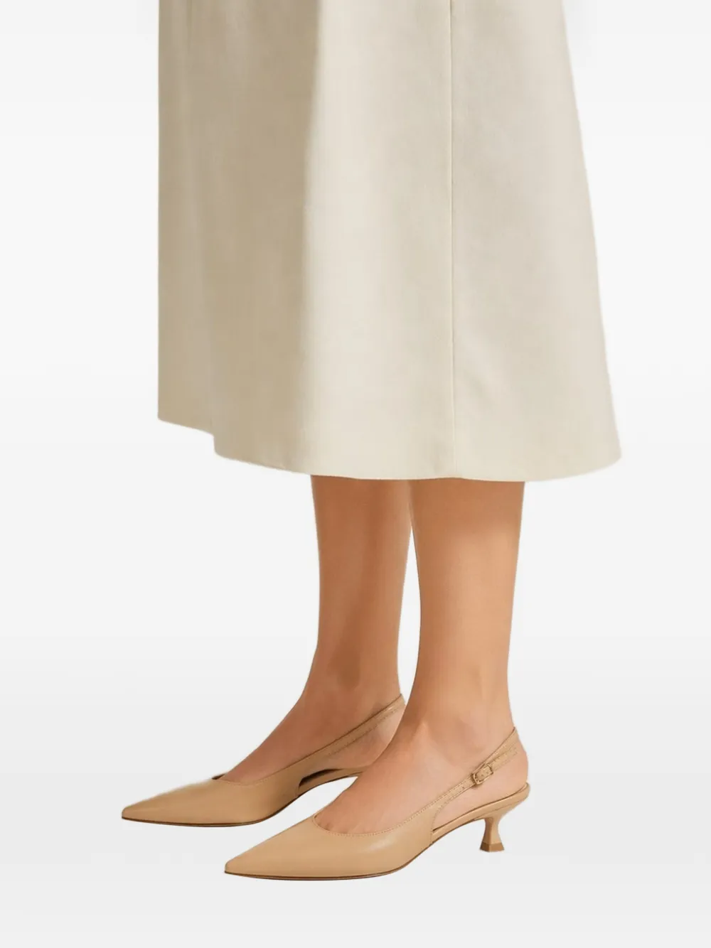 Poche Paris Slingback pumps met puntige neus Beige
