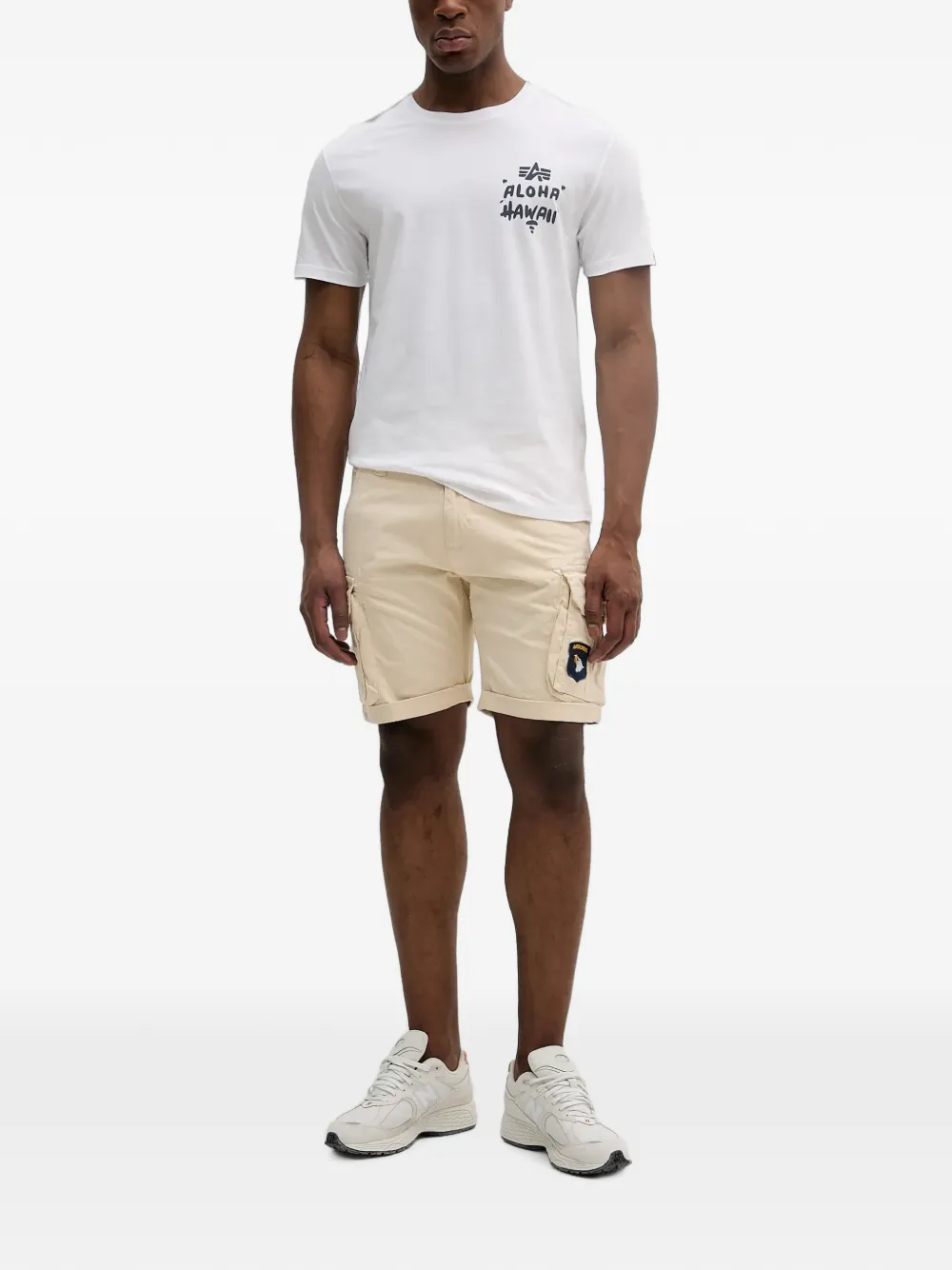 Alpha Industries Crew cargo shorts met logo-patch Beige
