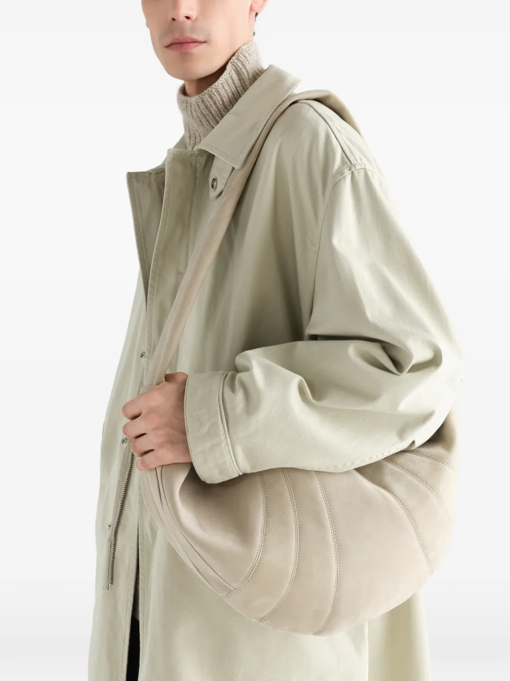 LEMAIRE Grote Croissant tas van alpaca nubuck Beige
