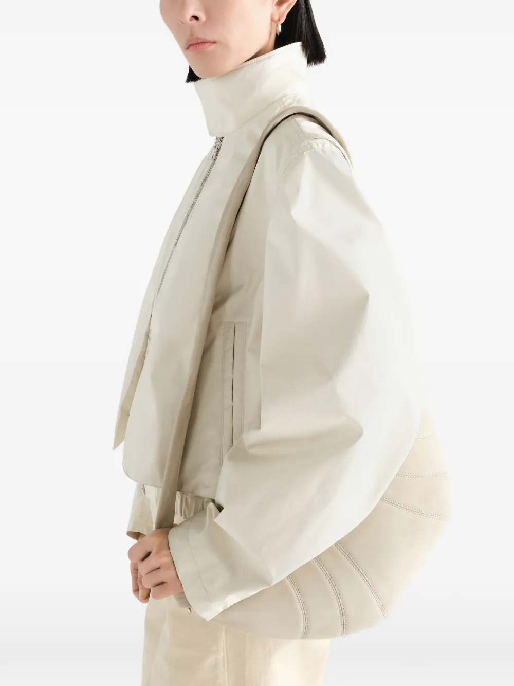 LEMAIRE Medium Croissant tas van alpaca nubuck Beige