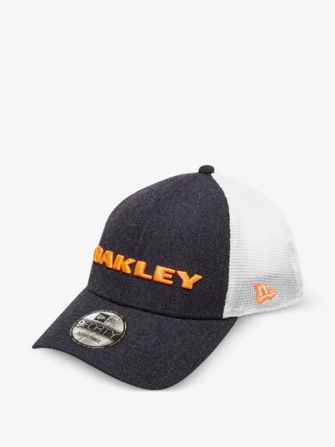 Oakley gorra 9FORTY en colaboración con New Era