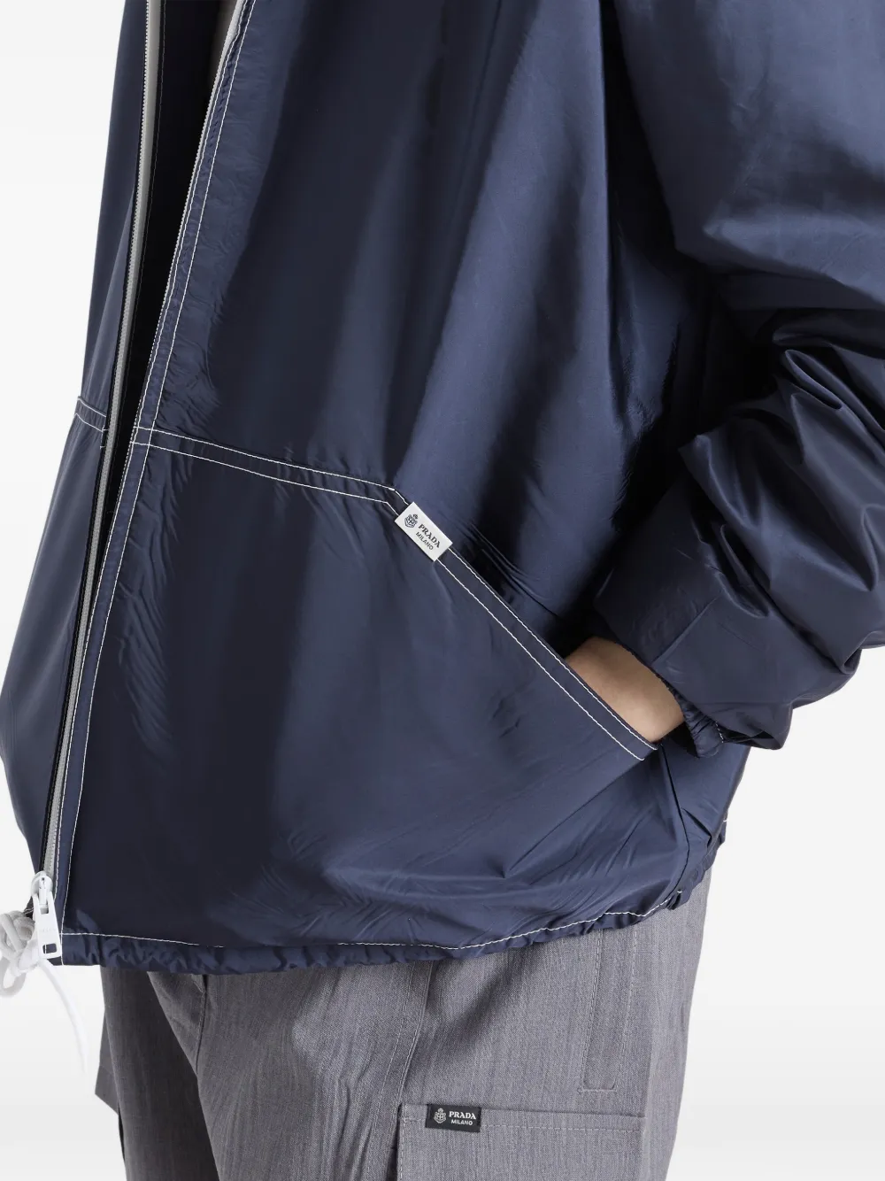 Prada Lichtgewicht Re-Nylon jack Blauw