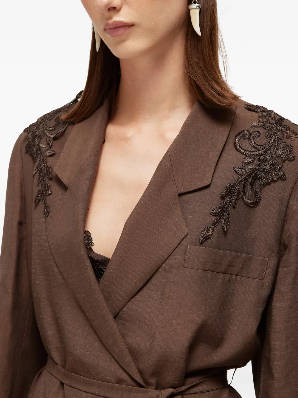 Blugirl Blazer met bloemenpatch en ceintuur Bruin