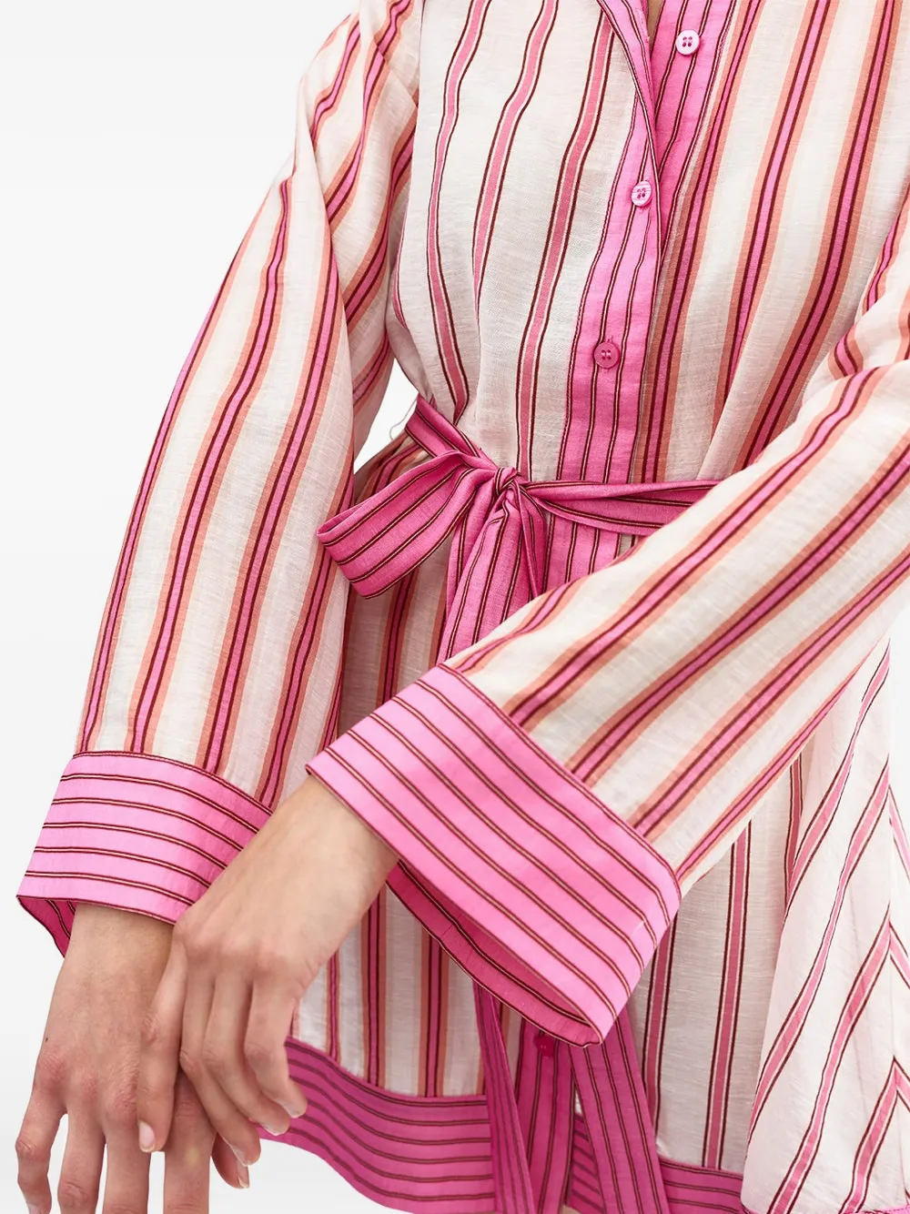 Aston Studio Neottia gestreepte blousejurk met ceintuur Wit