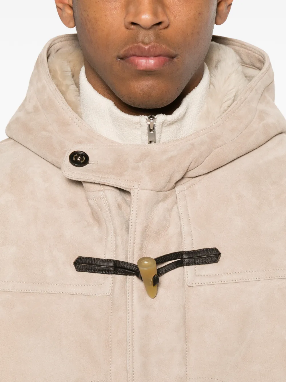 Eleventy Suède jas met capuchon en houtje-touwtje sluiting Beige