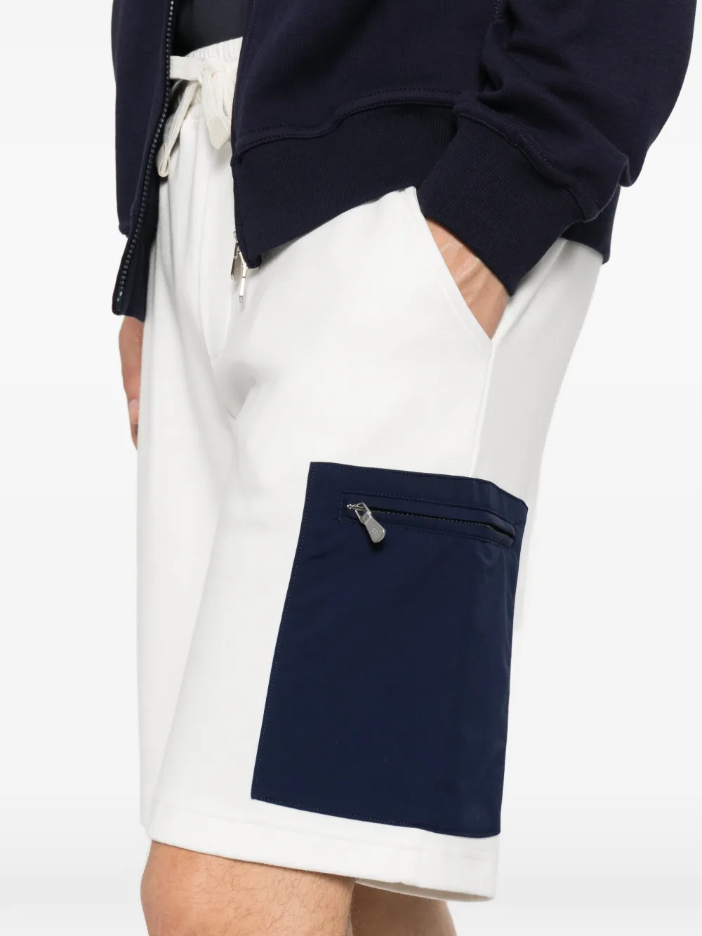 Eleventy Shorts met cargo zak Wit