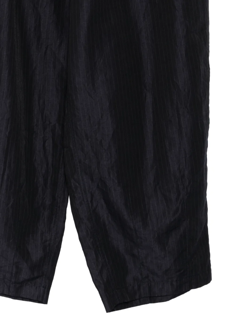 Comme des Garçons Homme Broek met krijtstreep en gekreukte afwerking Blauw
