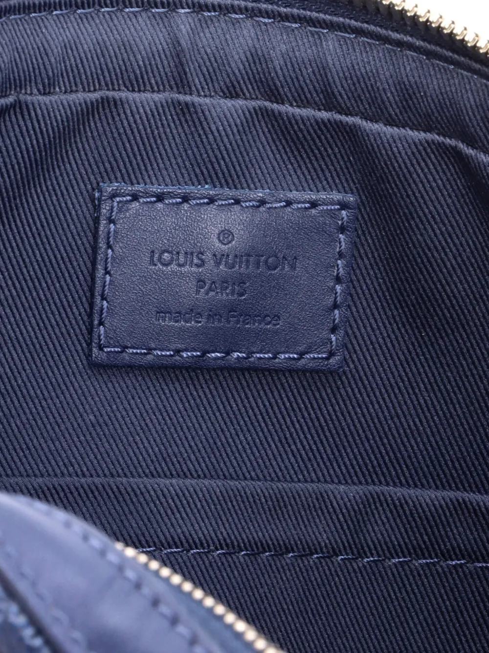 Louis Vuitton Pre-owned Trio Messenger Bag Damier Infini Leather Crossbody Bag in Blue, view 4