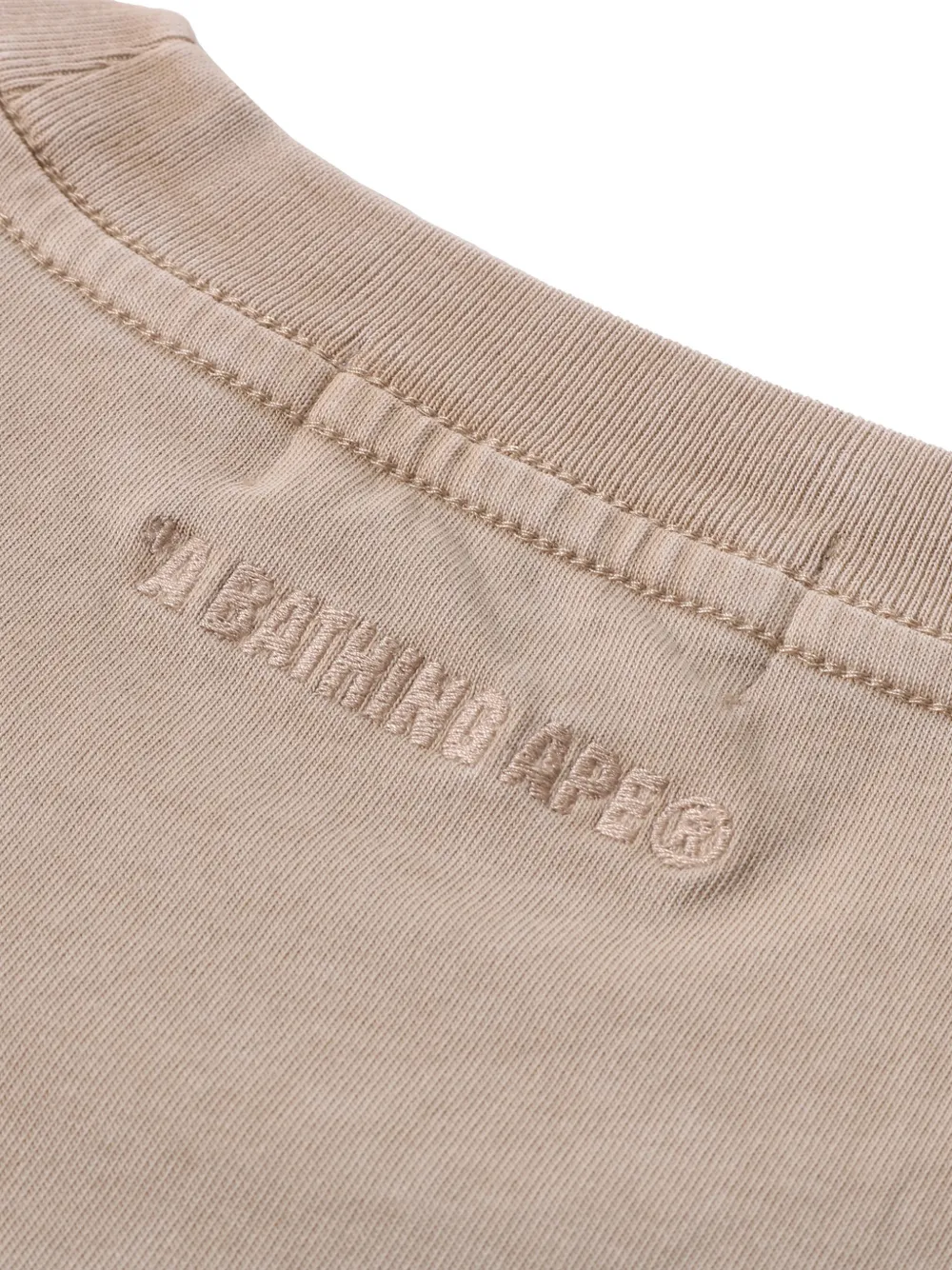 A BATHING APE T-shirt met geborduurd logo Beige