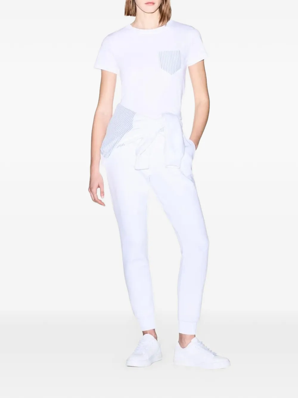 Armani Exchange T-shirt met gestreepte zak Wit