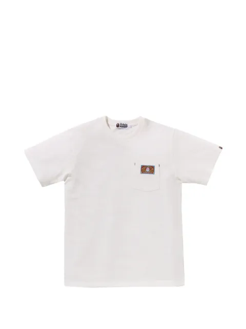 A BATHING APE® playera con bolsillo de parche y logo
