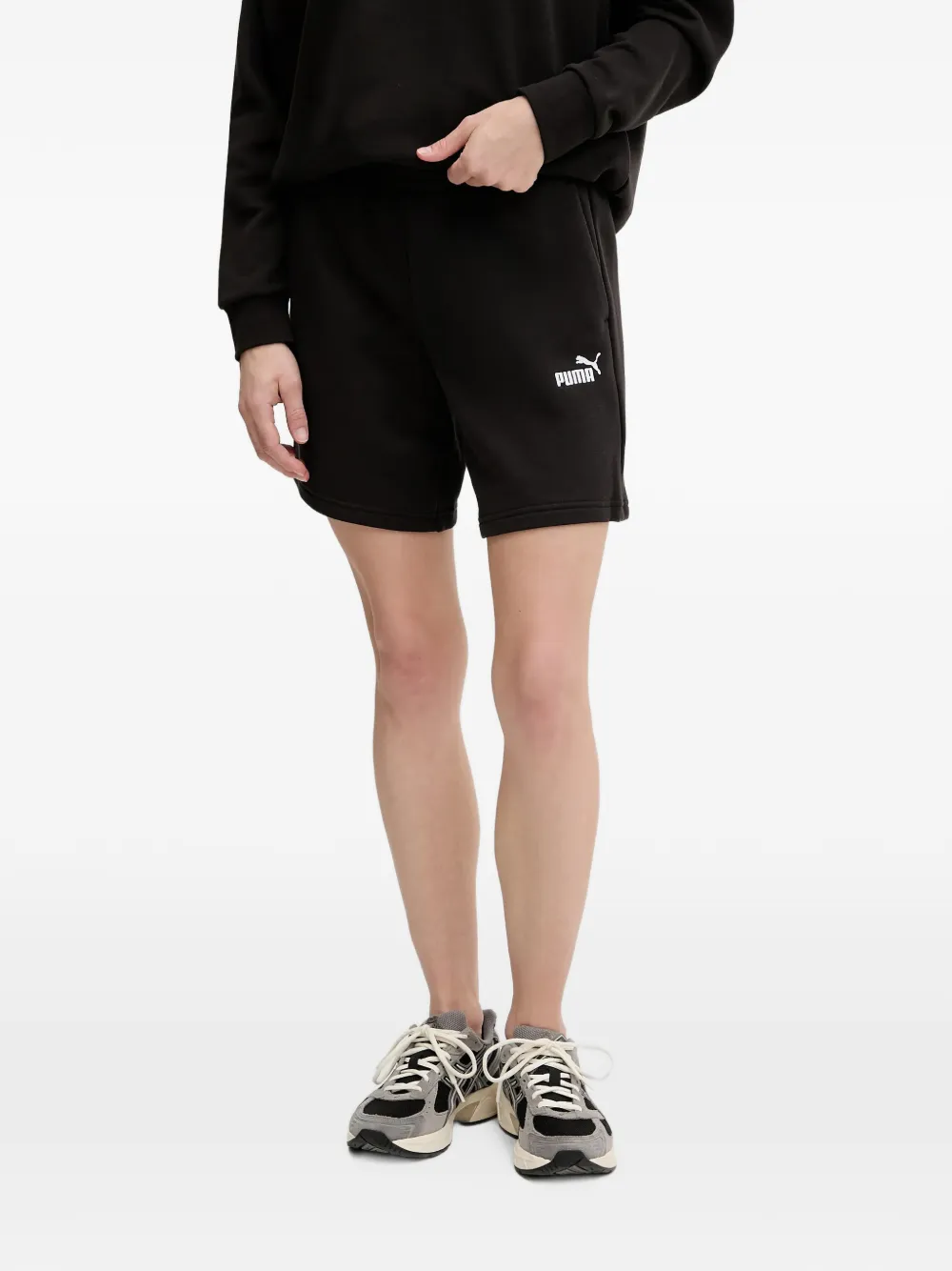 PUMA logo-print shorts and hoodie set Zwart