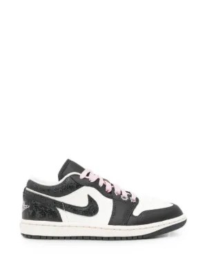 Nike Air Jordan 1 Low Logo Sneakers | Pink | FARFETCH CA