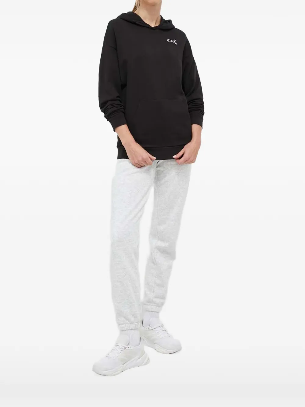 PUMA Better Essentials hoodie met geborduurd logo en buidelzak Zwart