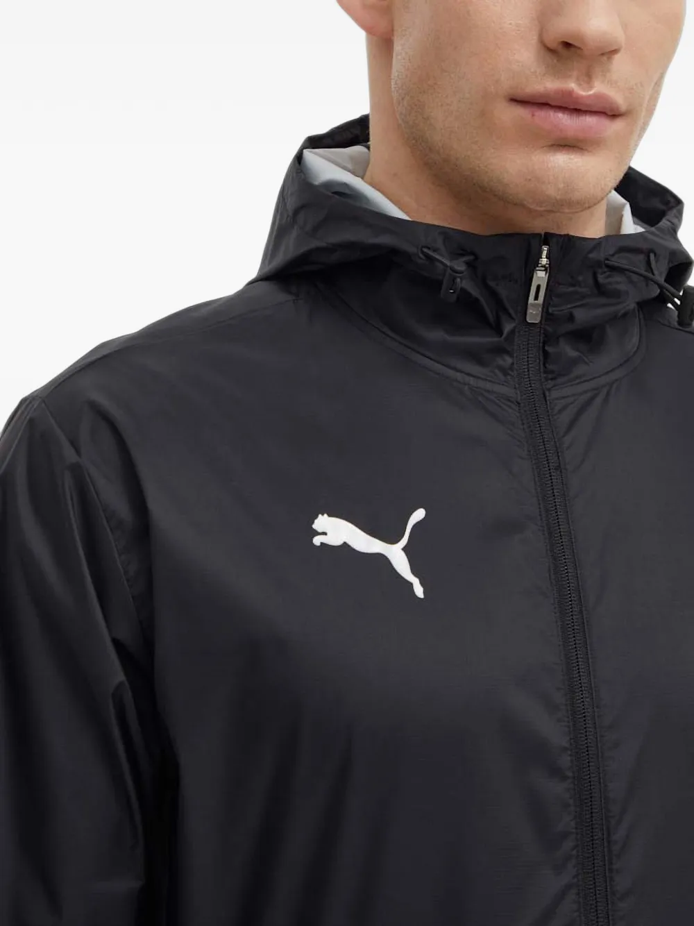 PUMA logo-print hooded jacket Zwart