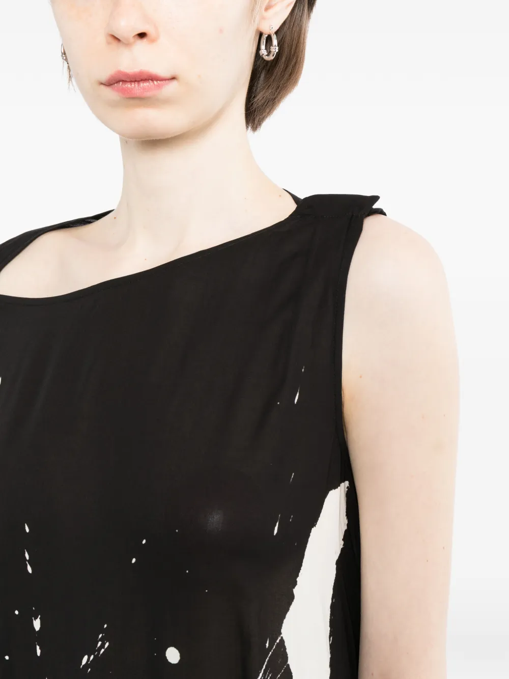 Yohji Yamamoto Asymmetrische jurk met print Zwart