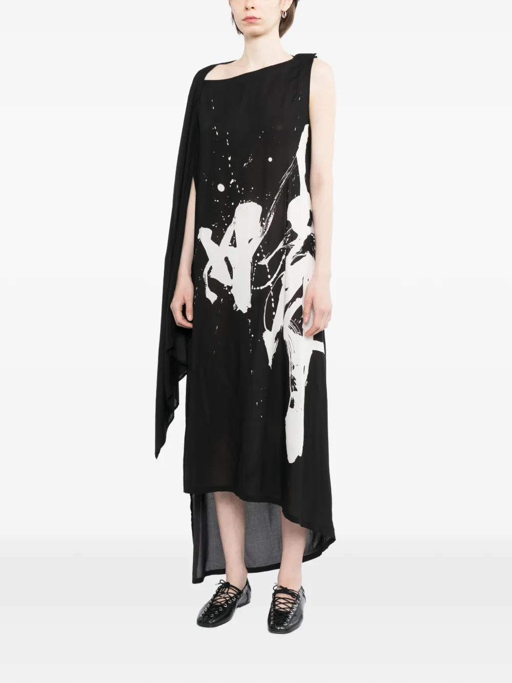 Yohji Yamamoto Asymmetrische jurk met print Zwart