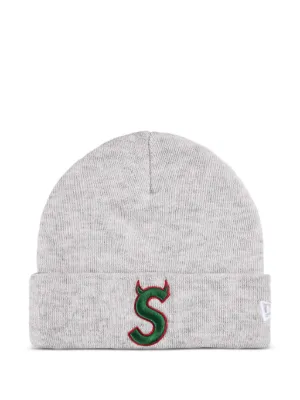 Supreme New Era S ロゴ ビーニー | グレー | FARFETCH JP