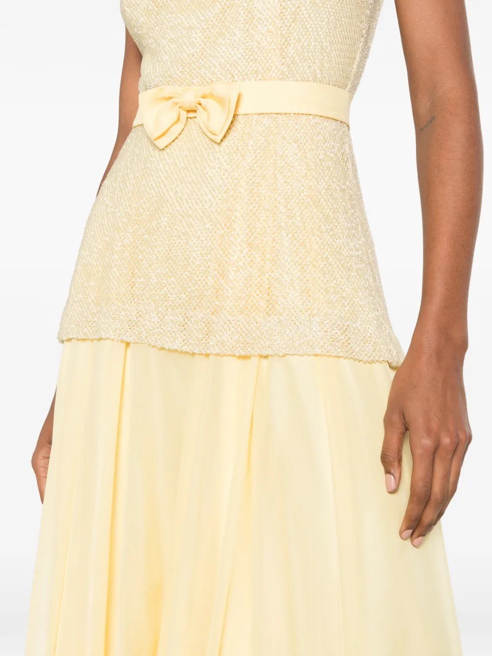 SILK LOVE & LACE Mabel maxi-jurk met strikdetail Geel